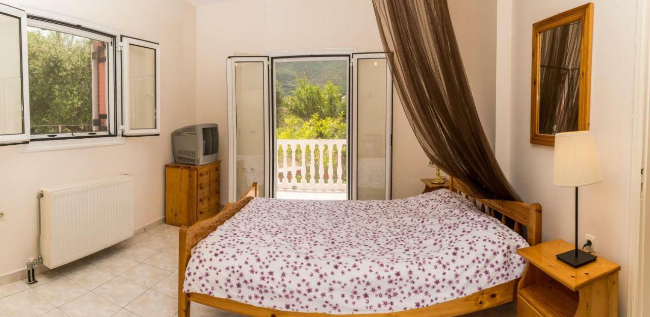 2 Bed House With Mountain View Apartamento Alykes  Exterior foto